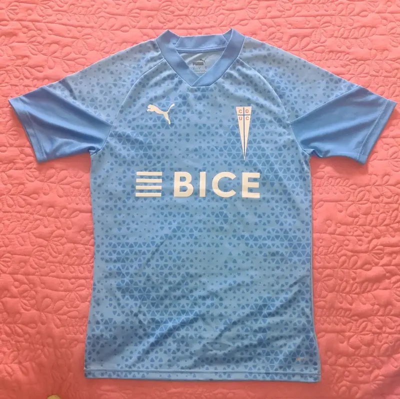 Camiseta Universidad Católica