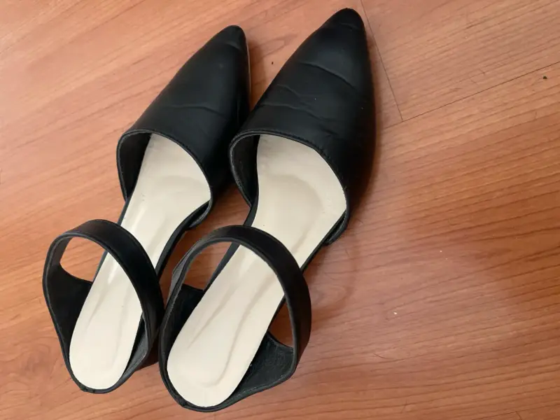 Zapatos planos negros punta - 1