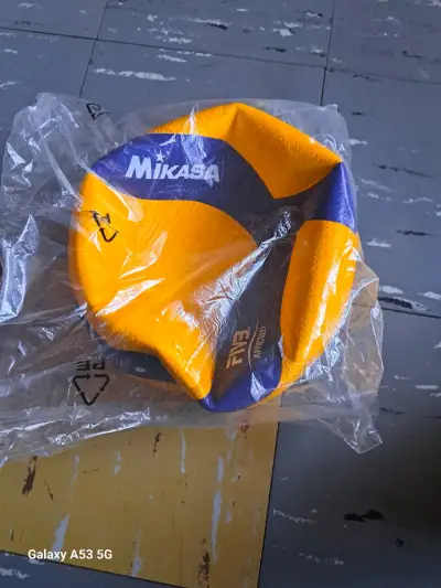 Pelota de voleibol Mikasa FIVB - miniatura 1