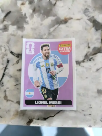 Sticker Lionel Messi extra legend FIFA WORLD CUP - miniatura 2
