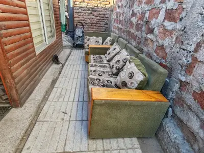 Sofá seccional con cojines - miniatura 3