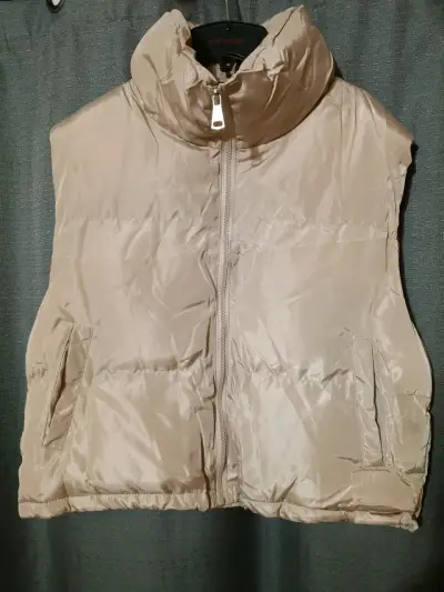 Chaleco acolchado beige sin mangas - miniatura 1