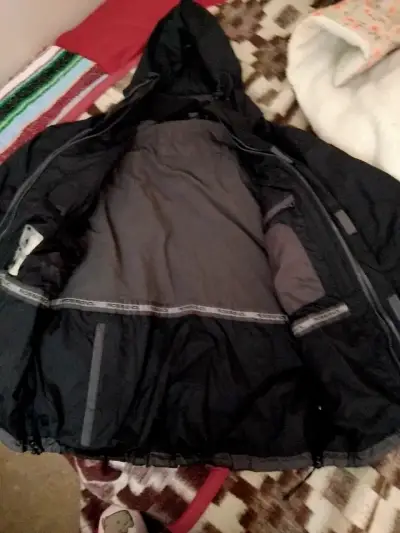Chaqueta negra impermeable Termica NUEVA talla L - miniatura 2