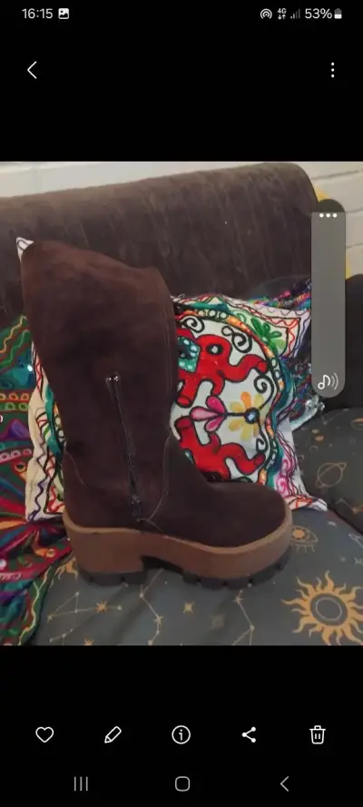 Botas de gamuza café NUEVAS N 37 - miniatura 3