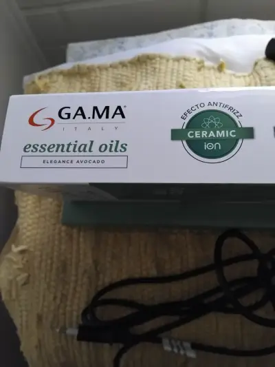 Plancha alisadora GAMA sin uso, ideal para un pein - miniatura 5