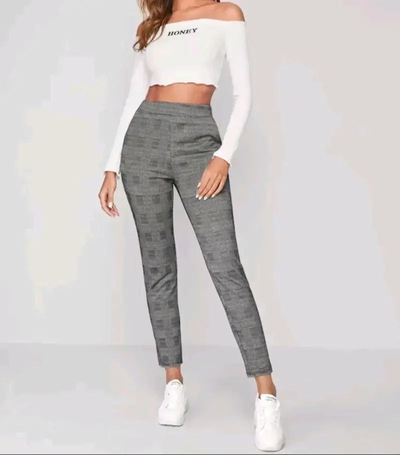 Pantalón de cuadros gris de Shein - 6