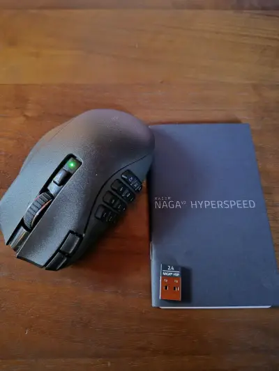 Mouse Razer Naga V2 Hyperspeed - miniatura 1