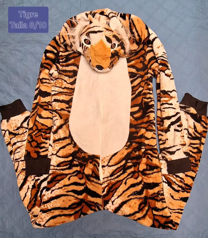 PACK de 4 Pijama de tiburón, león, panda. - 2