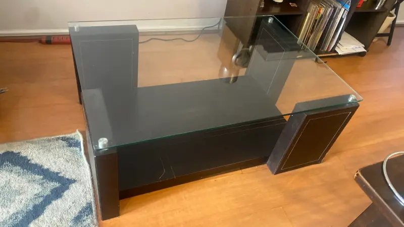 Mesa de vidrio y madera - 2
