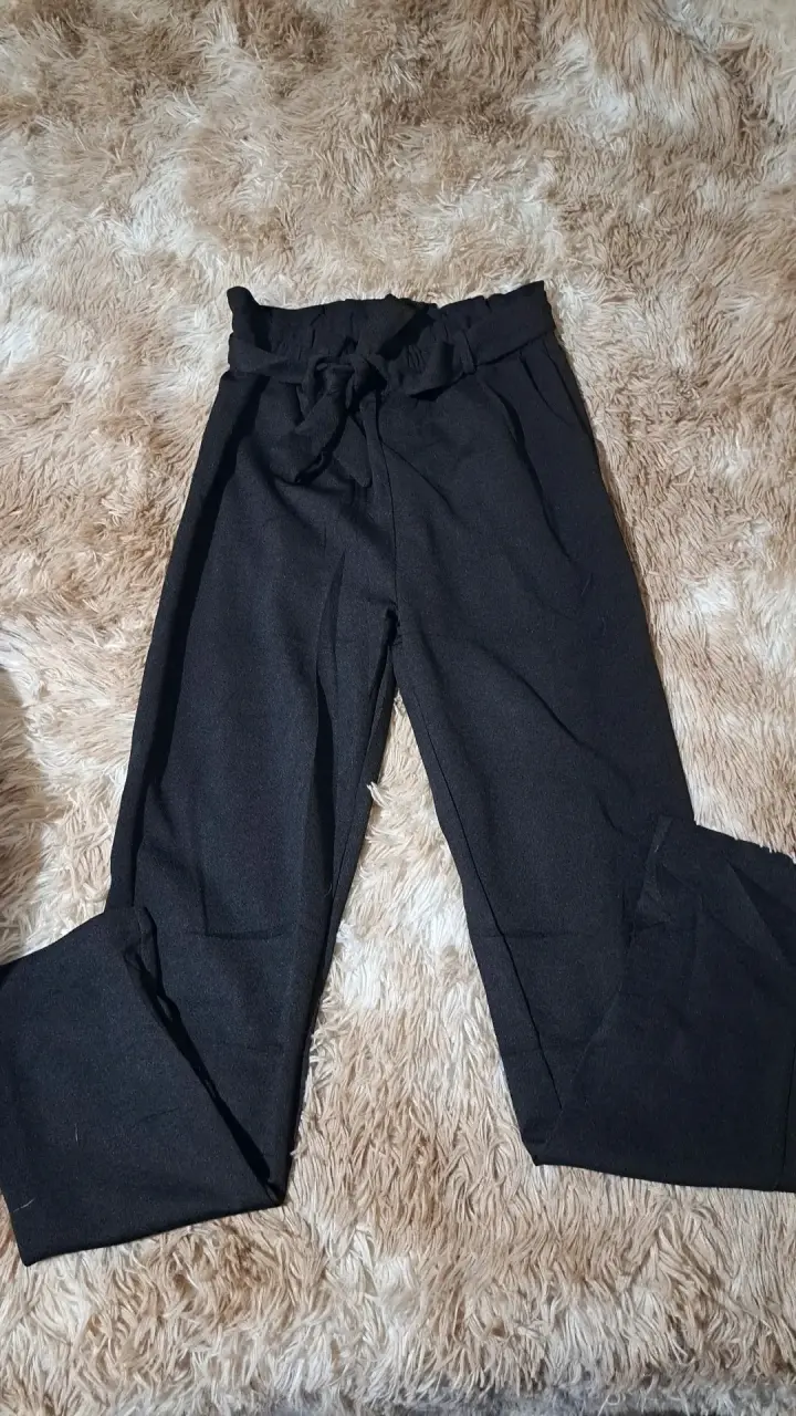Pantalones negros con lazo - 3