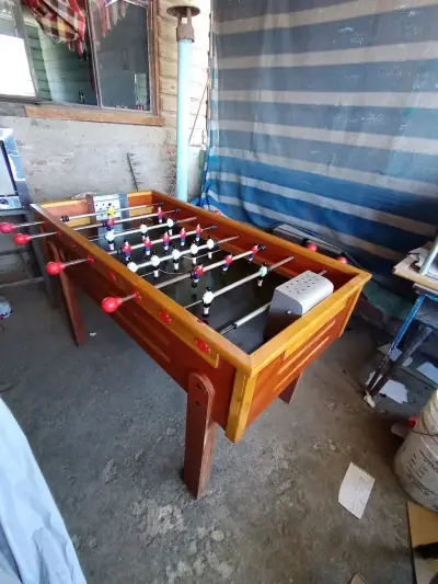 Mesa de taca taca de madera - miniatura 3