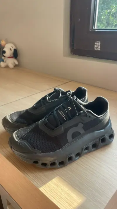 Zapatillas deportivas negras unisex - miniatura 1
