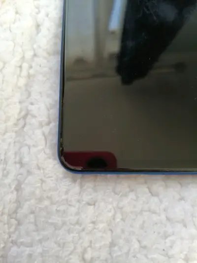 Smartphone con pantalla grande - miniatura 2