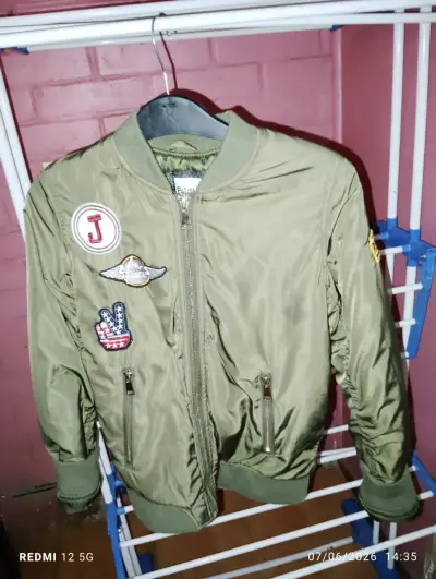 Parka azul con capucha de piel - miniatura 2