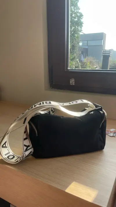 Bolso negro Bimba y Lola - miniatura 2