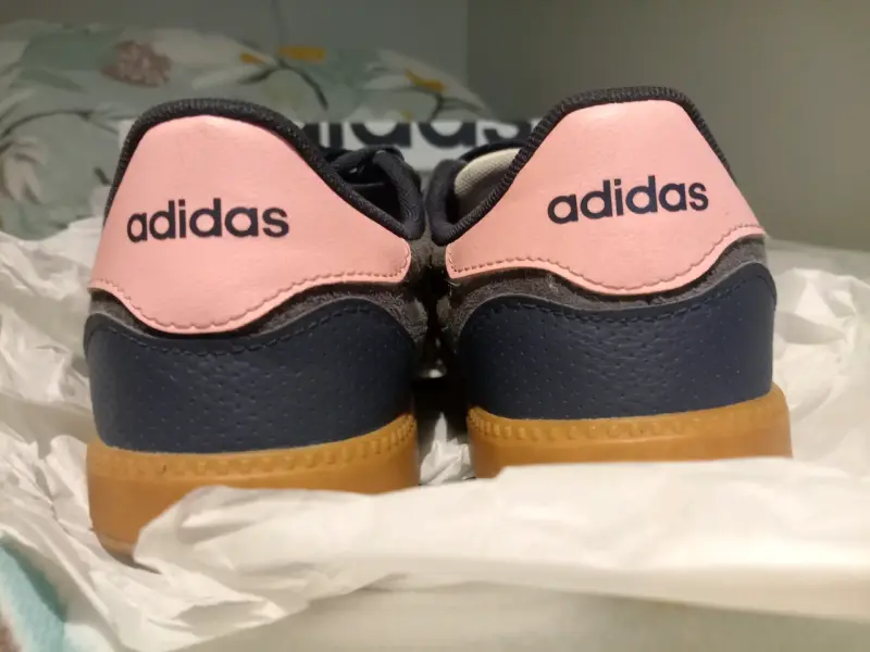 Zapatillas urbanas gris y rosa Adidas - 4