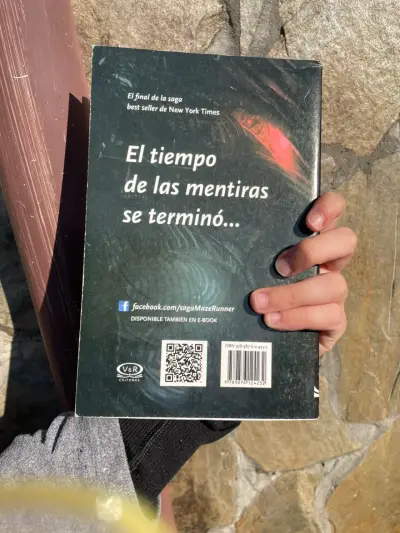 Maze Runner: La Cura Mortal - Libro usado - miniatura 2