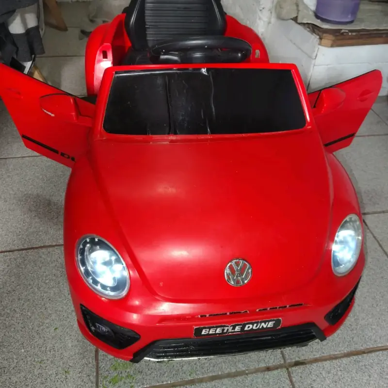 Auto eléctrico infantil rojo - 5