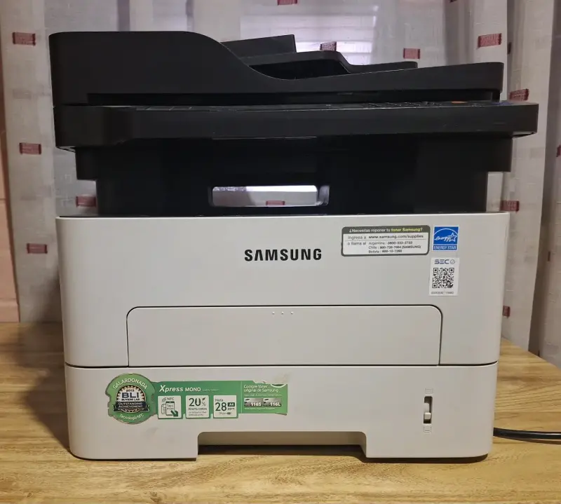 Impresora multifuncional Samsung Xpress - 2