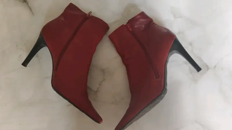 Botines Vía Uno ,rojos de cuero con tacón - 3