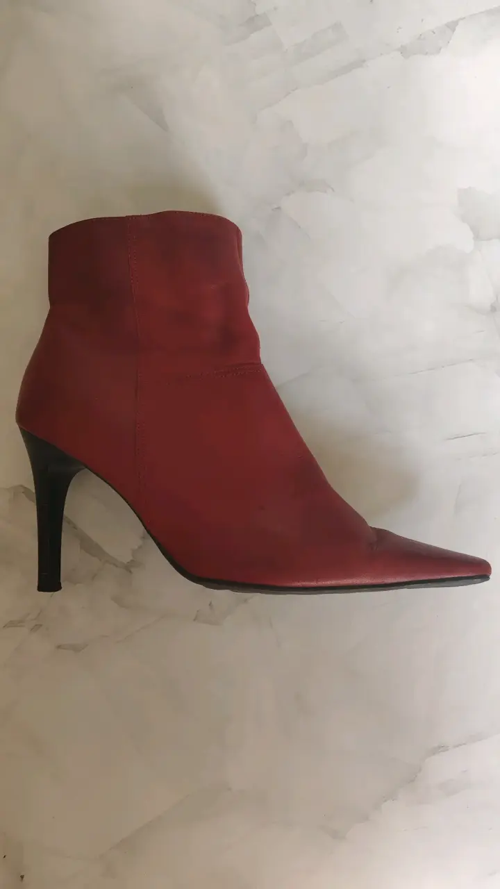Botines Vía Uno ,rojos de cuero con tacón - 5