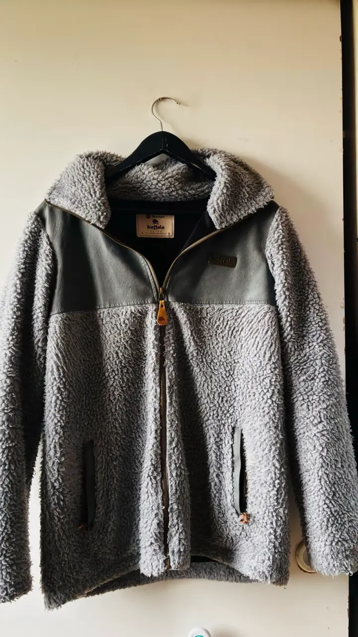 Chaqueta de lana gris - 1