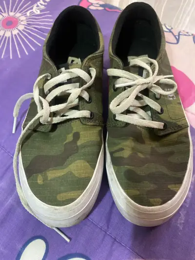 Zapatillas camuflaje verde - miniatura 1