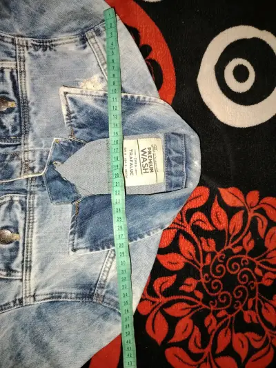 Chaqueta Zara desgastada - miniatura 3