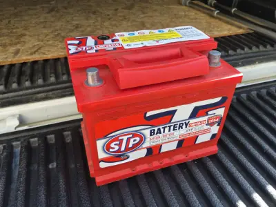 Batería STP 62AH Positivo Derecho - miniatura 3
