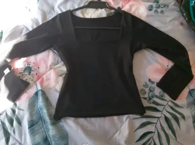 Polera negra manga larga y polera de Calvin - miniatura 1
