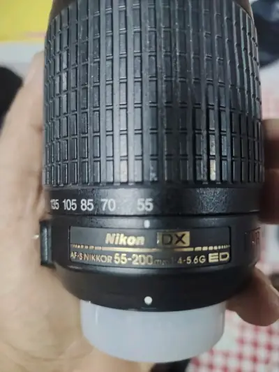 Cámara Nikon D3200 con accesorios - miniatura 4