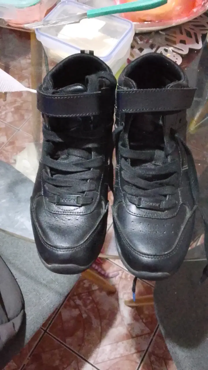 Zapatillas negras de caña alta - 3
