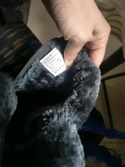 Botas gris con forro peludo - miniatura 2