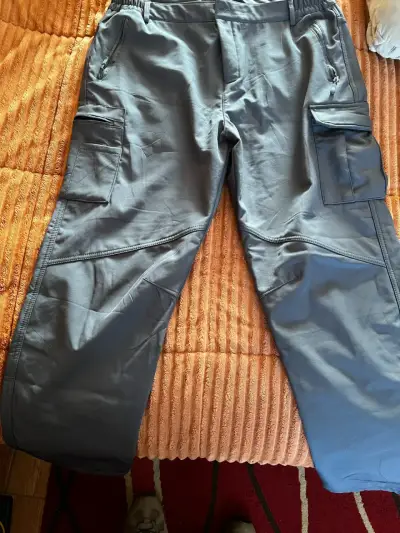 Pantalones cargo gris,negro y café claro - miniatura 1
