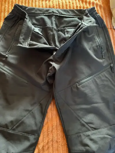 Pantalones cargo gris,negro y café claro - miniatura 4