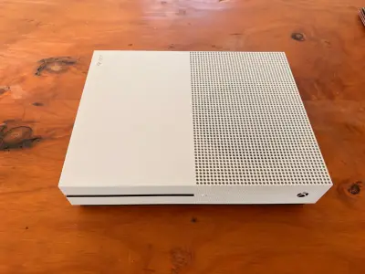 Consola Xbox one + Control + Modern Warfare - miniatura 1