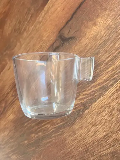 Taza de vidrio transparente - miniatura 1