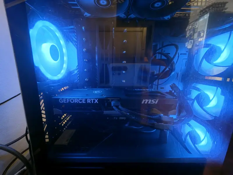 PC Gamer RTX 5070 TI - Torre - Monitor - UPS - 5