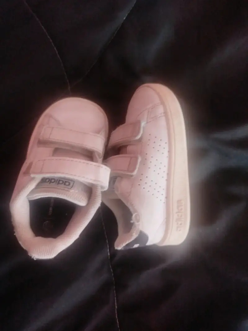 Zapatillas infantiles Adidas blancas - 2