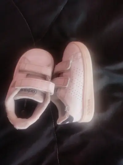 Zapatillas infantiles Adidas blancas - miniatura 2