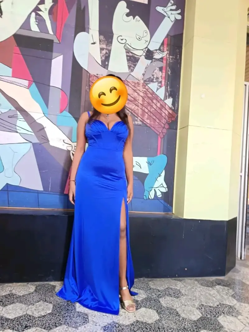 Vestido azul con abertura - 1