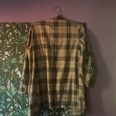 Camisa tipo abrigo marca ISSIMO - miniatura 2