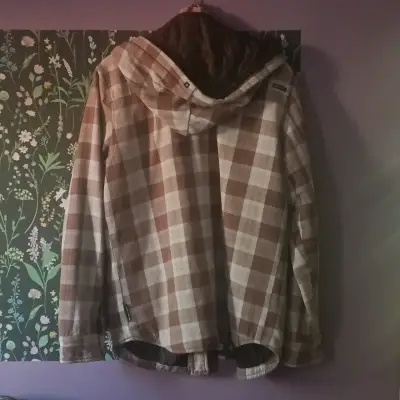 Chaqueta a cuadros marrón y beige marca Rip Curl - miniatura 2