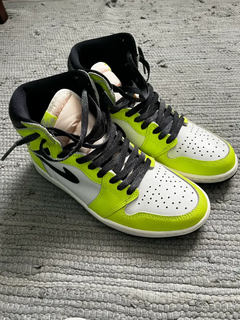 Zapatillas verde y blanco - 1