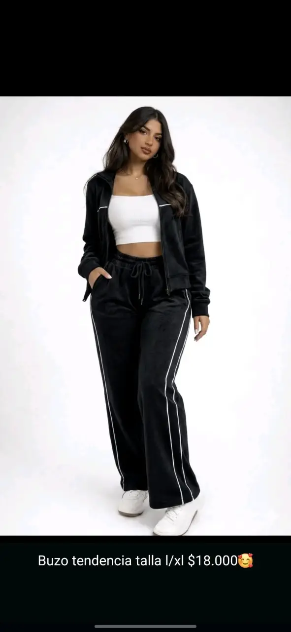 Conjunto deportivo con capucha - 4