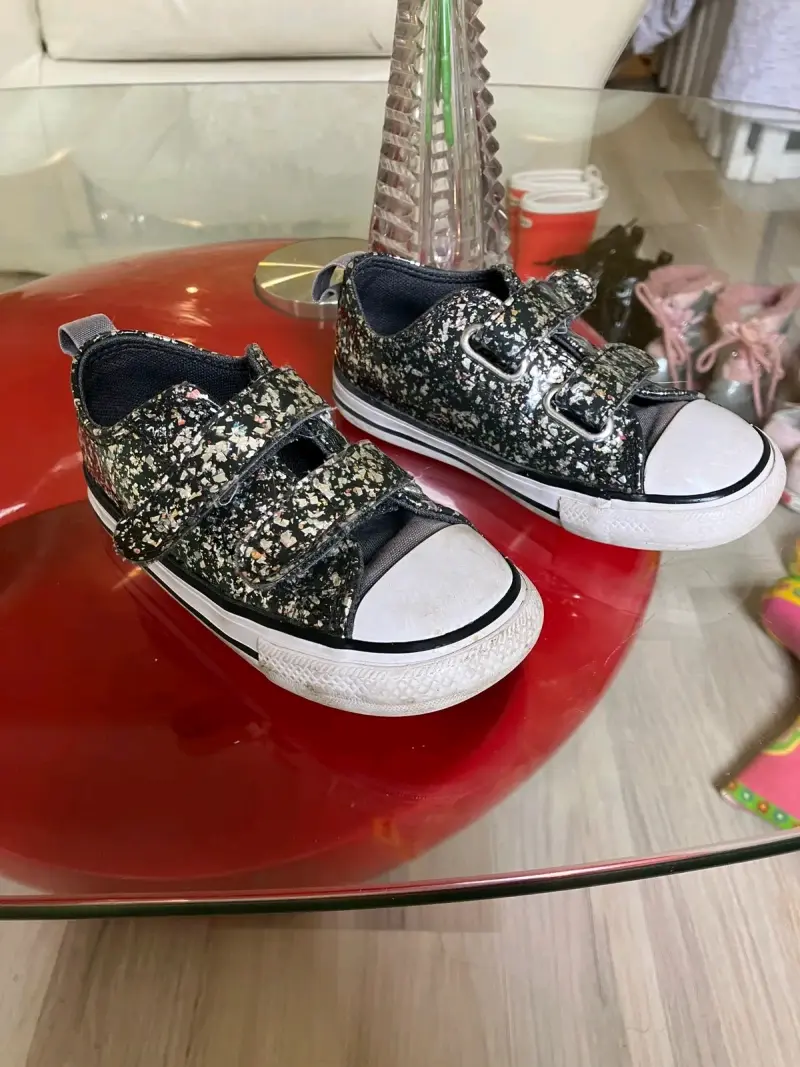 Zapatillas infantiles con velcro y botas - 1