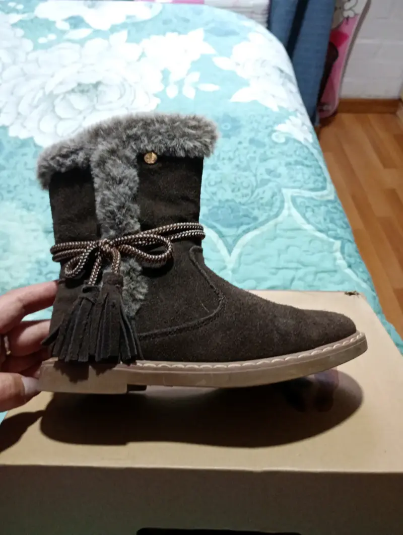 Botines de gamuza con borrego y flecos - 1