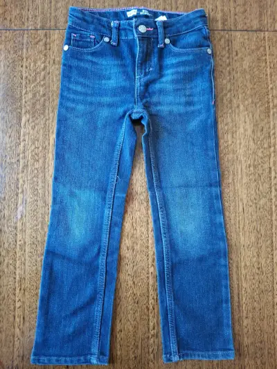 Jeans azules con detalle rosa - miniatura 1