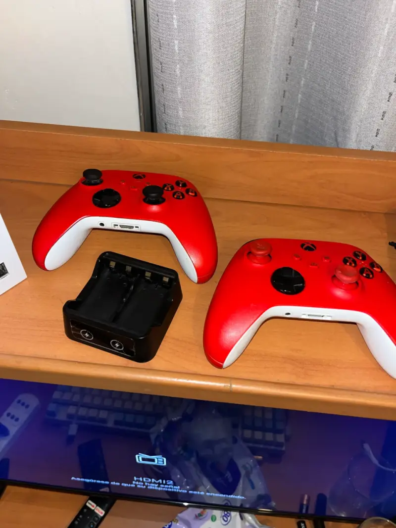 Xbox series S con 2 mandos - 2