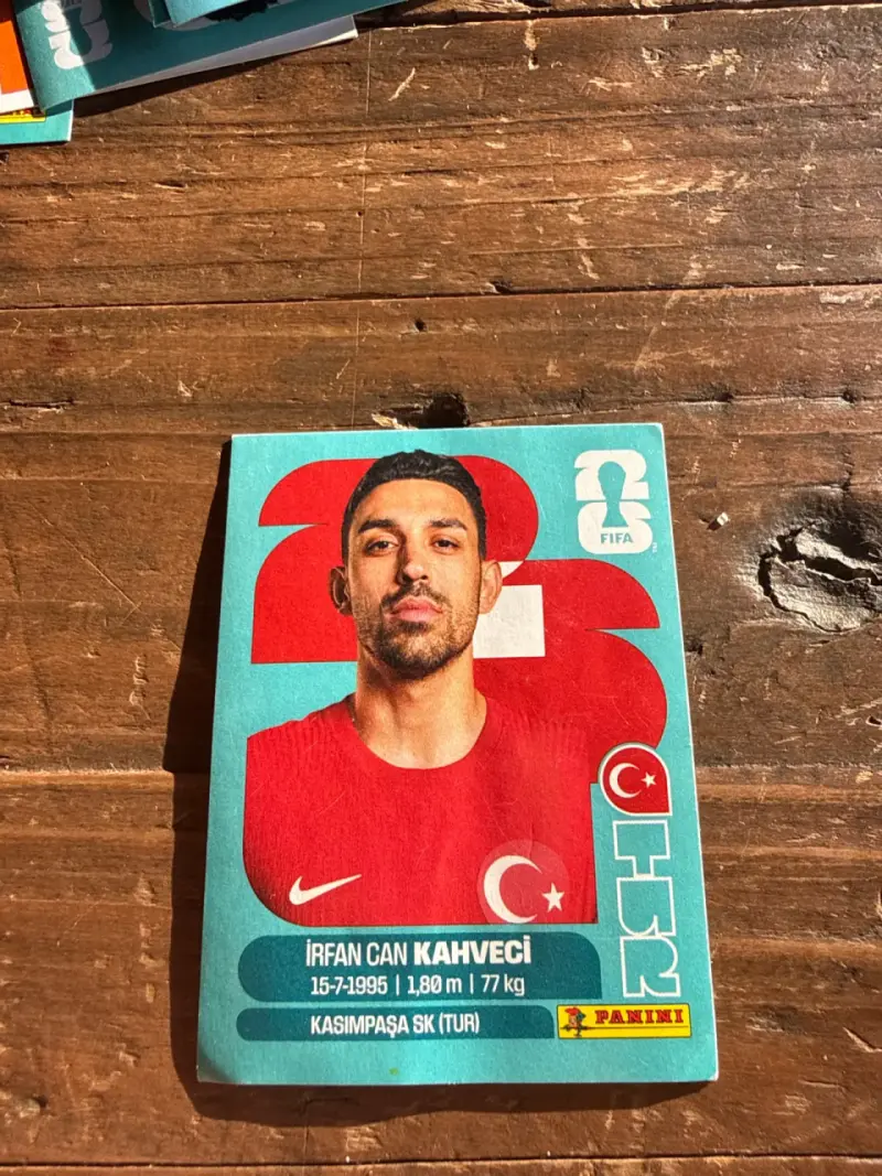 Tur 15 Lámina Panini İrfan Can Kahveci